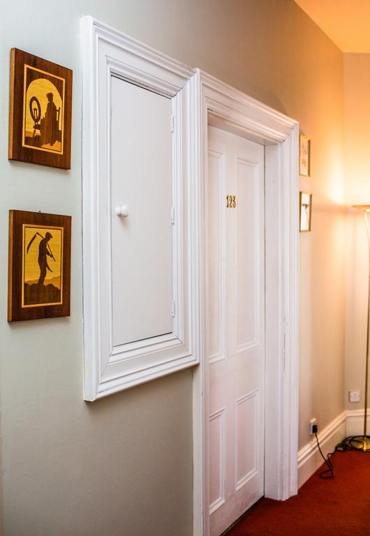 Byrnes Wine Dine Stay Ennistimon Quarto foto